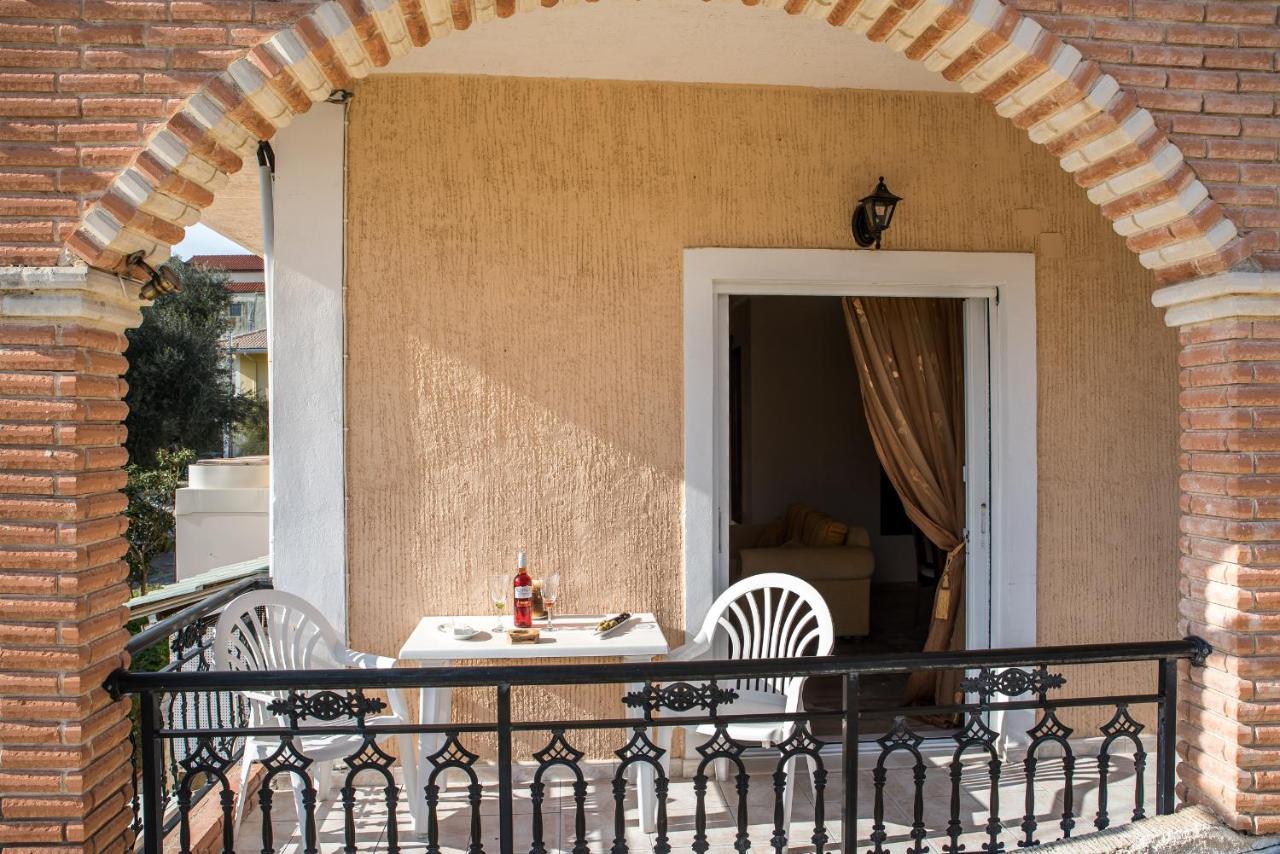 Paradise Bar Apartments Plános Dış mekan fotoğraf